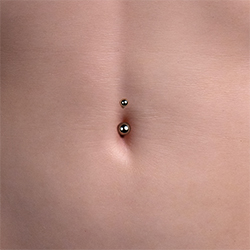 piercing navel